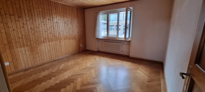 FAMILIENPARADIES IN GüMLIGEN: GROSSES GRUNDSTüCK, HELLE RäUME, RUHE. (5)