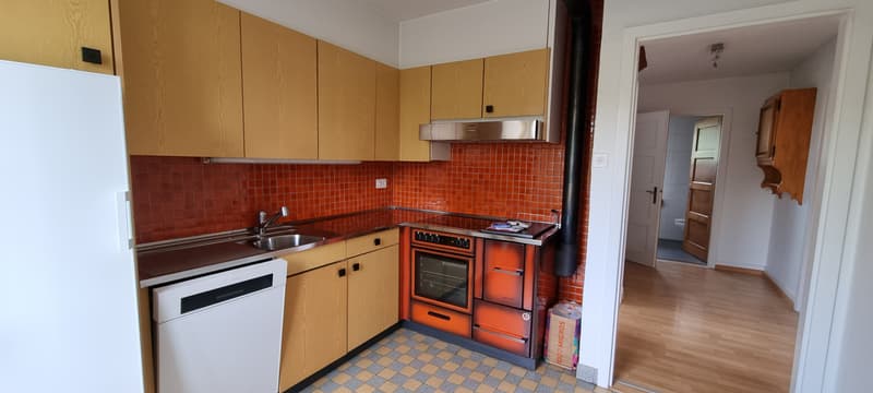 FAMILIENPARADIES IN GüMLIGEN: GROSSES GRUNDSTüCK, HELLE RäUME, RUHE. (3)