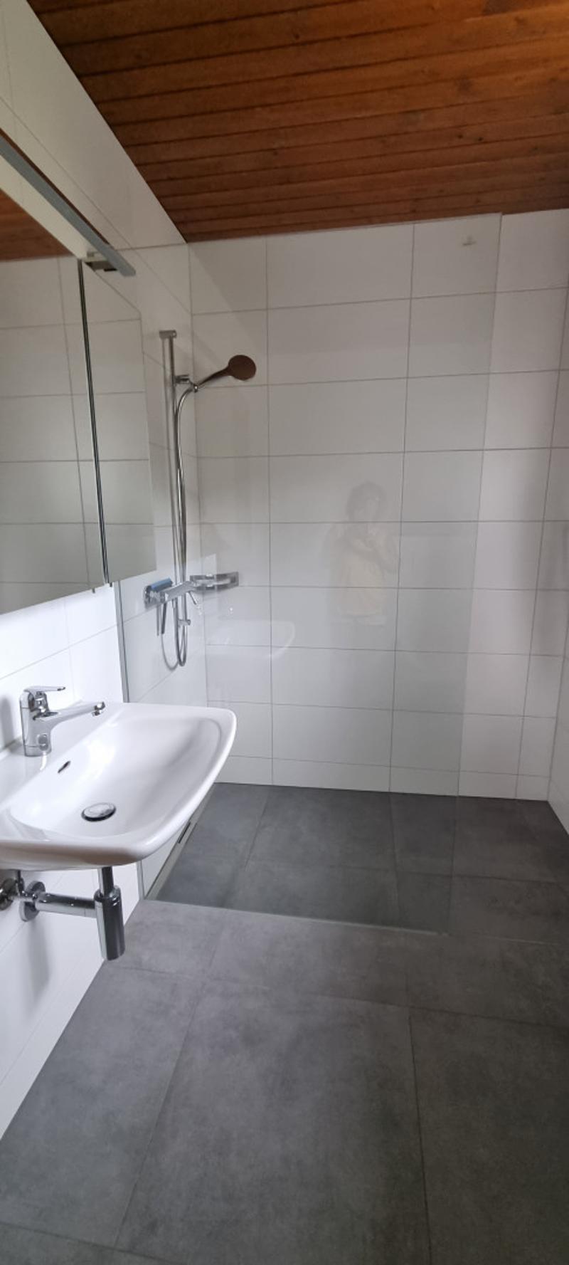 FAMILIENPARADIES IN GüMLIGEN: GROSSES GRUNDSTüCK, HELLE RäUME, RUHE. (6)