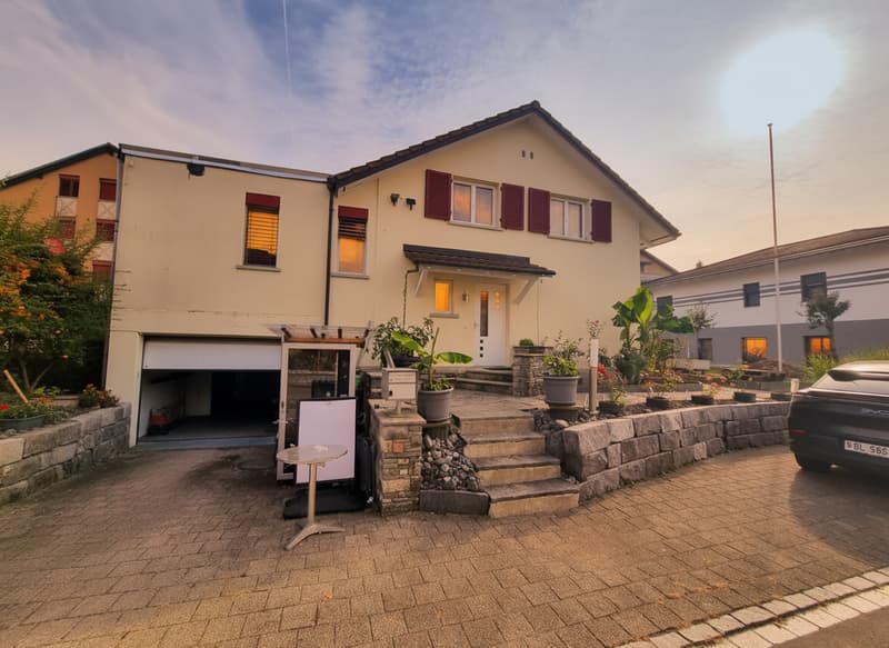 RUHIGES FAMILIENHEIM IN ROTHRIST MIT GROSSZüGIGEM GARTEN UND AUSBAUPOTENZIAL (1)
