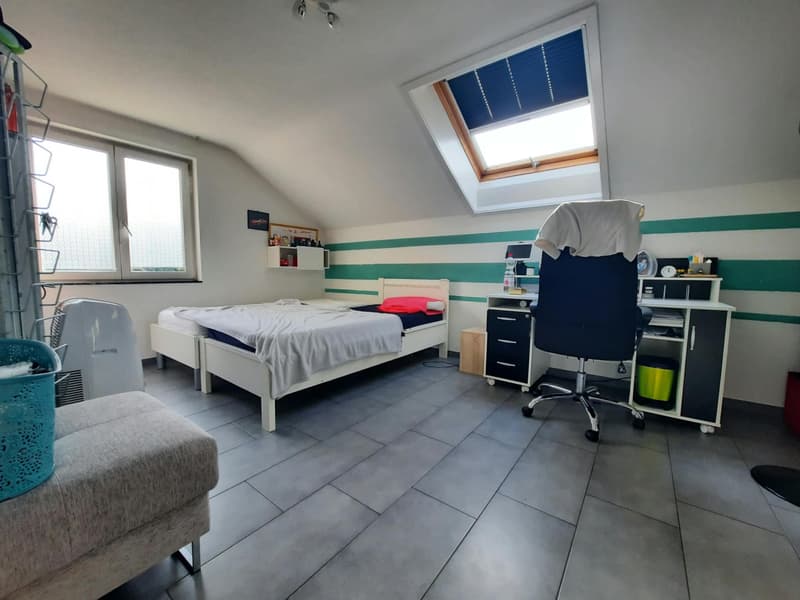 RUHIGES FAMILIENHEIM IN ROTHRIST MIT GROSSZüGIGEM GARTEN UND AUSBAUPOTENZIAL (3)
