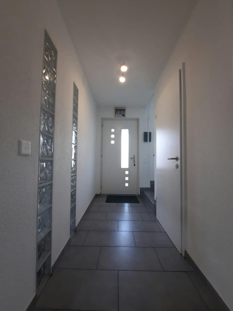 RUHIGES FAMILIENHEIM IN ROTHRIST MIT GROSSZüGIGEM GARTEN UND AUSBAUPOTENZIAL (5)