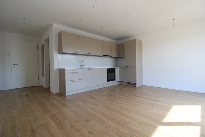 Attraktive 2.5-Zimmer-Wohnung mit Balkon an zentraler Lage in Niederuzwil (1)