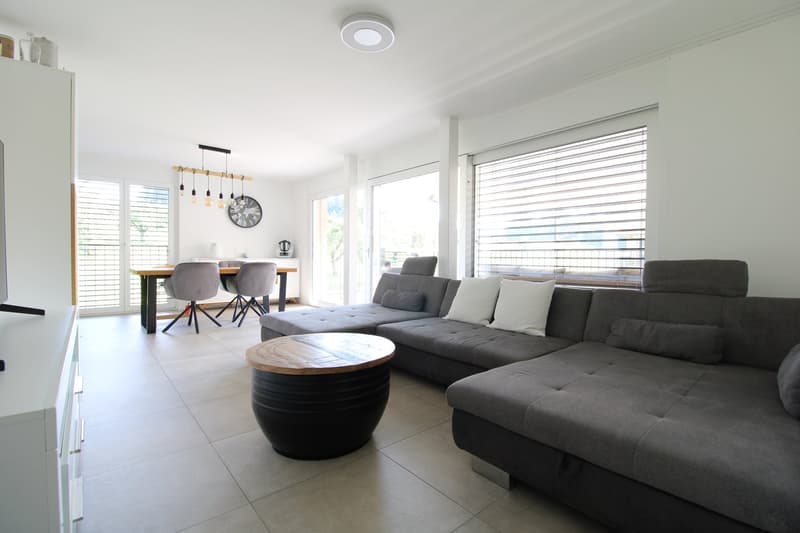 Charmante und helle 3.5 Zimmer-Wohnung (Erdegschoss) (4)