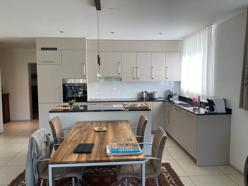 Stilvolle 3.5-Zimmerwohnung mit grosser Terrasse in Arbon (2)