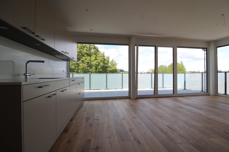 Charmante und helle 2.5 Zimmer-Wohnung (2)