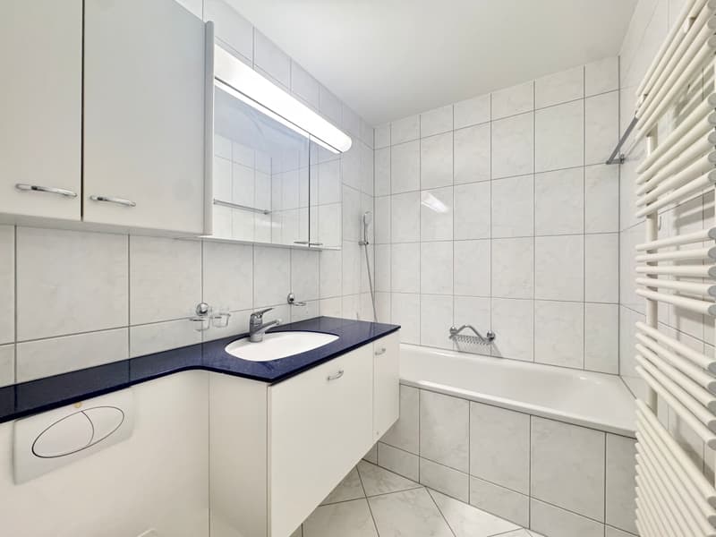 Bad mit Wanne