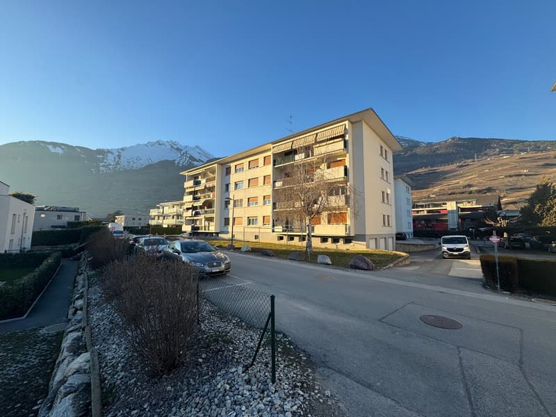 Superbe appartement au centre de Vétroz (1)