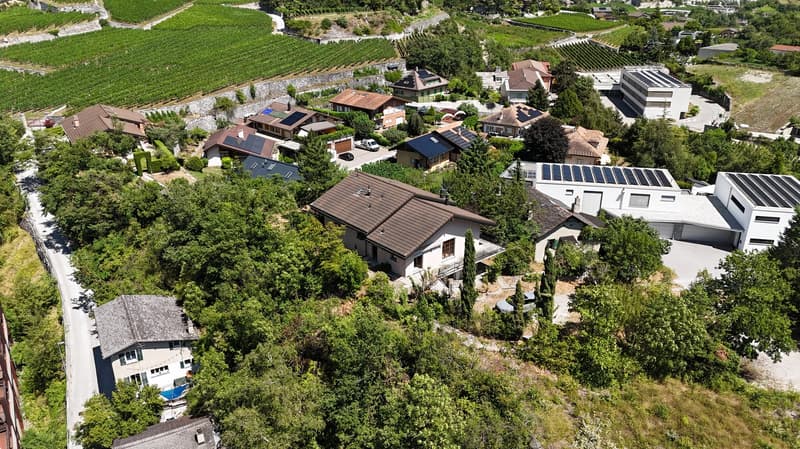 Villa avec terrain à bâtir et grange – Quartier Plantzette, Sierre (5)