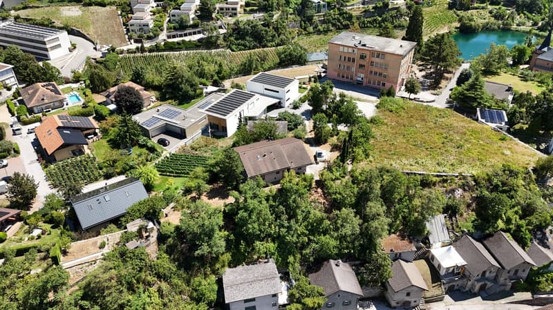 Villa avec terrain à bâtir et grange – Quartier Plantzette, Sierre (10)