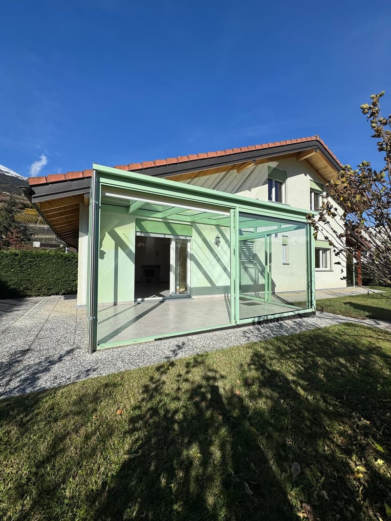 Magnifique villa individuelle avec vue panoramique sur les montagnes à Conthey (34)