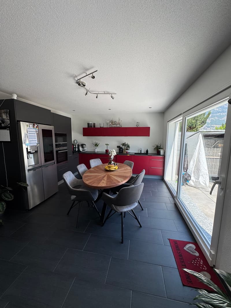 Maison familiale moderne de 5.5 pièces à Saxon – Vue panoramique sur les montagnes (3)