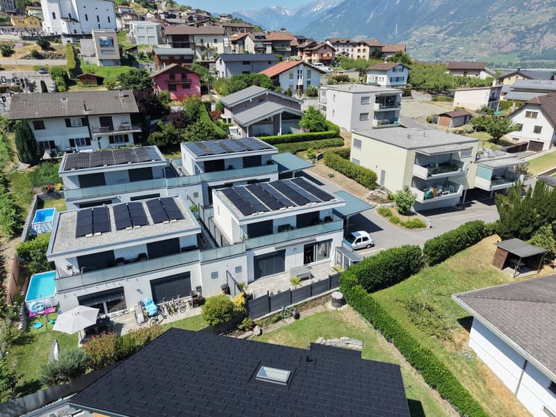 Maison familiale moderne de 5.5 pièces à Saxon – Vue panoramique sur les montagnes (2)