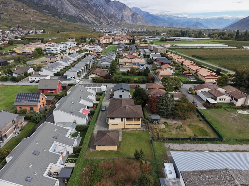 Villa à Saillon – beaux volumes et potentiel de modernisation (4)