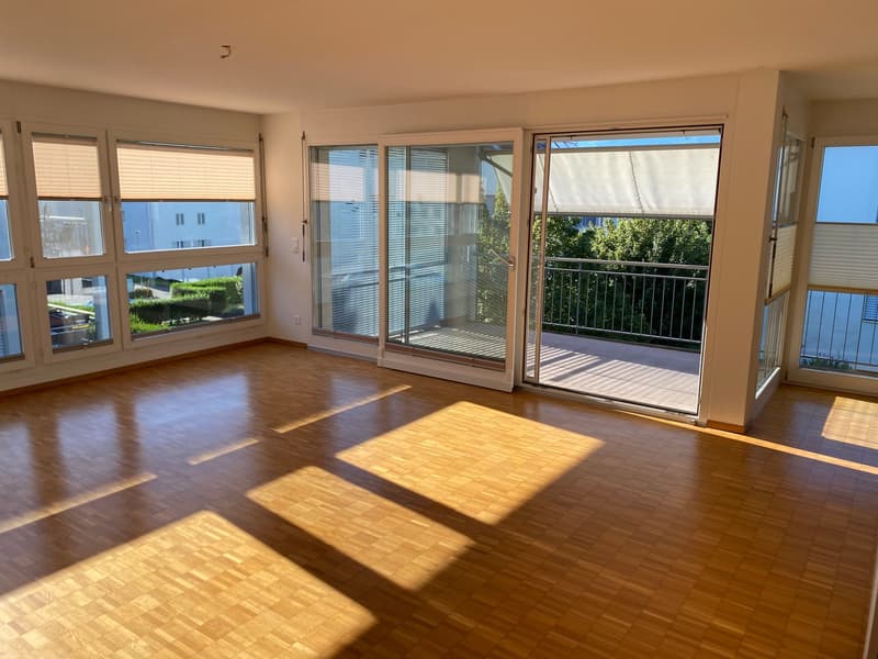 3.5-Zimmer-Wohnung - modern, sonnig, mit grossem Balkon (2)