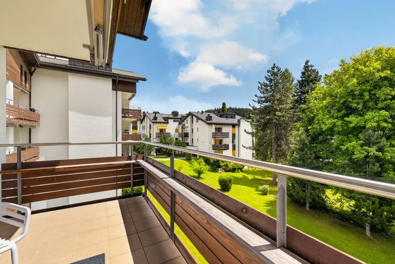 Die exklusive Traumwohnung an bester Lage mit Ski-in und Ski-out in Laax Murschetg (14)