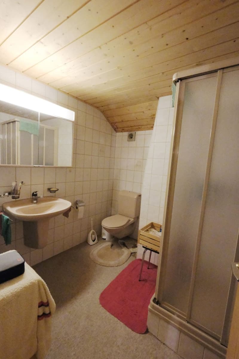 Das grosse Dreifamilienhaus in Schluein bei Ilanz/Glion (11)