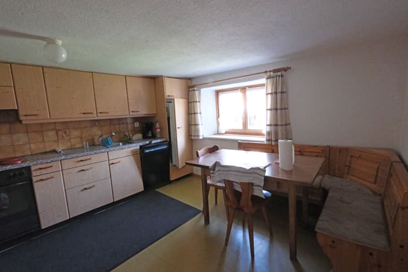 Das grosse Wohnhaus mit Stall in Schluein bei Ilanz/Glion (4)