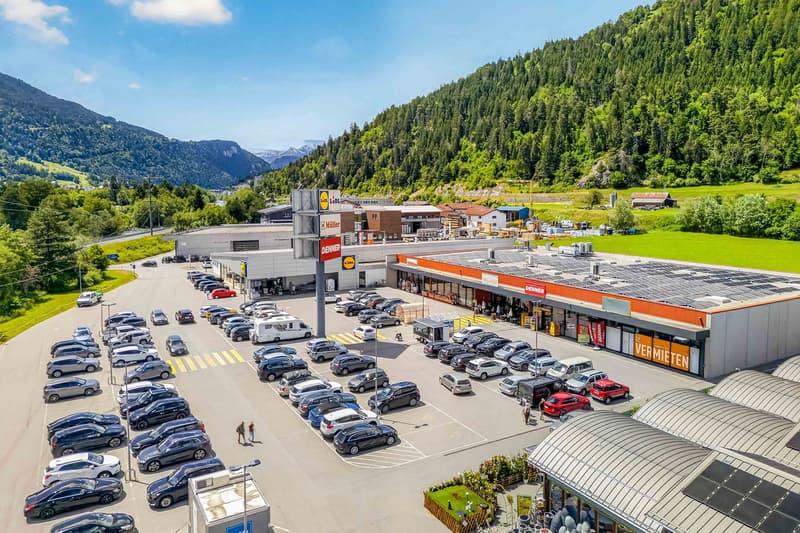 Die sehr attraktive Ladenfläche an stark frequentiertem Einkaufszentrum (2)
