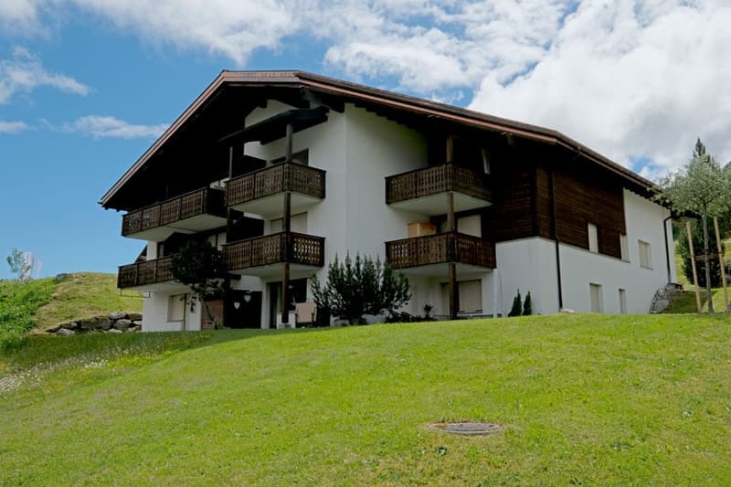 Wohnen und Geniessen in Valata/Obersaxen Mundaun, mit Ski-in und Ski-out (2)