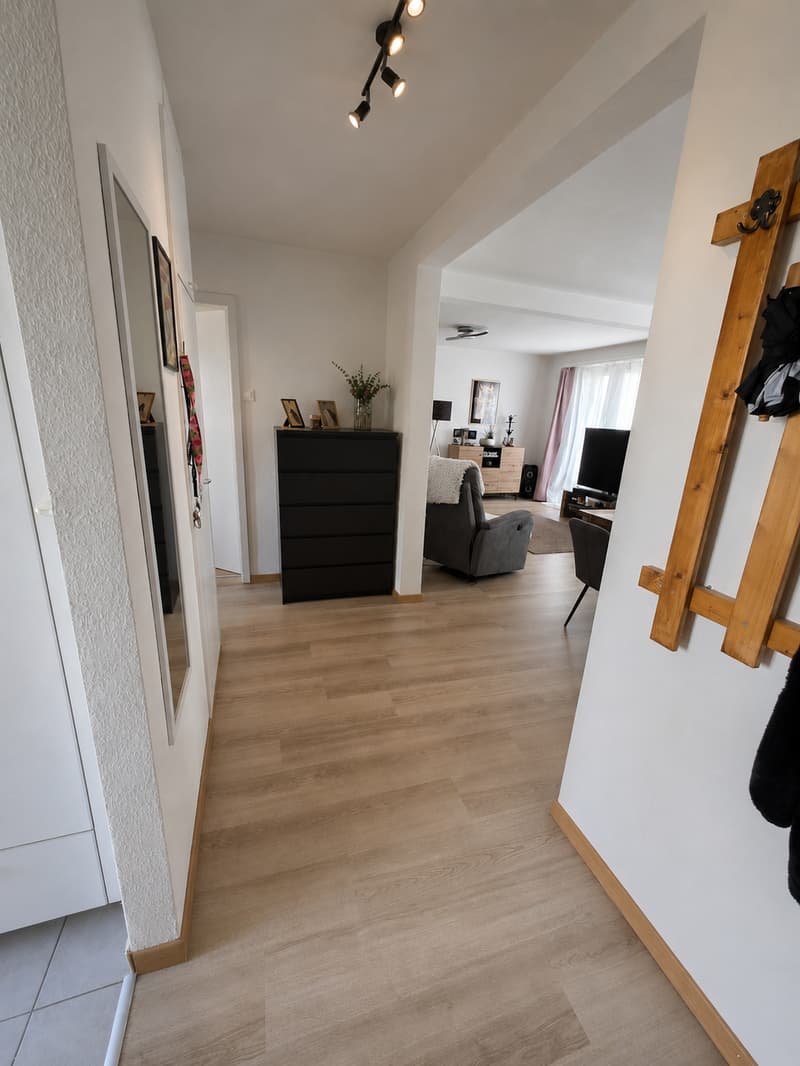 In unmittelbarer Zentrumsnähe, geräumiger Grundriss mit gemütlichem Balkon! (5)