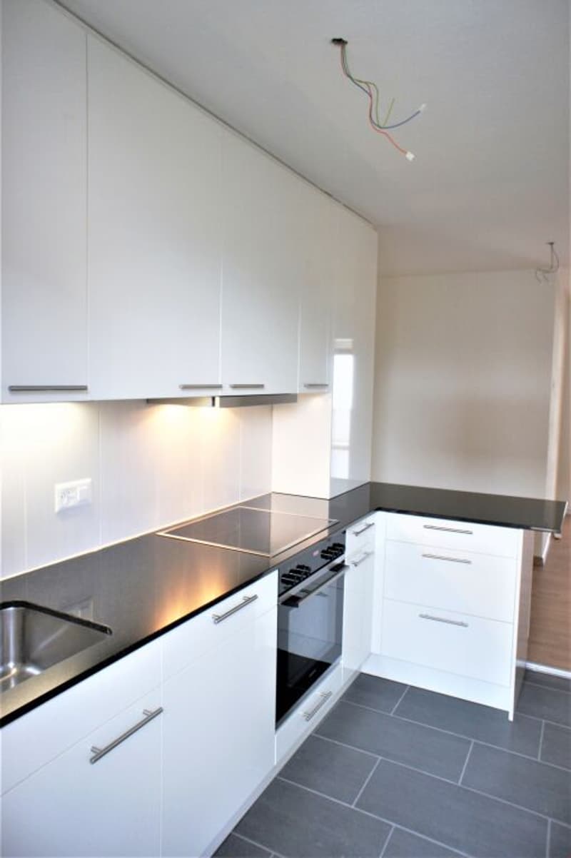 Top-modern und gemütlicher Balkon mit Bergsicht! (2)