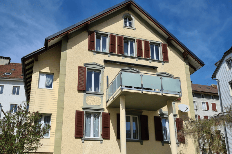 Opportunité d'investissement avec ce petit immeuble à St-Imier (2)