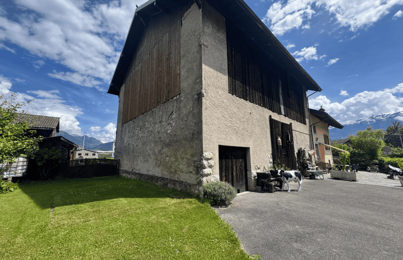 Opportunité promoteur – Ferme habitable + grange à développer – Collombey (3)