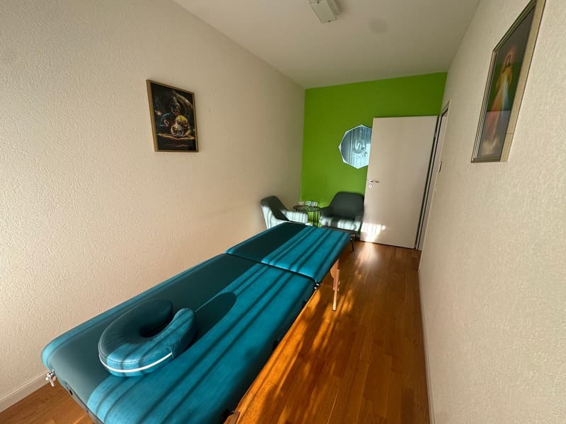 Spacieux appartement de 4.5 pièces moderne à Petit-Lancy (12)