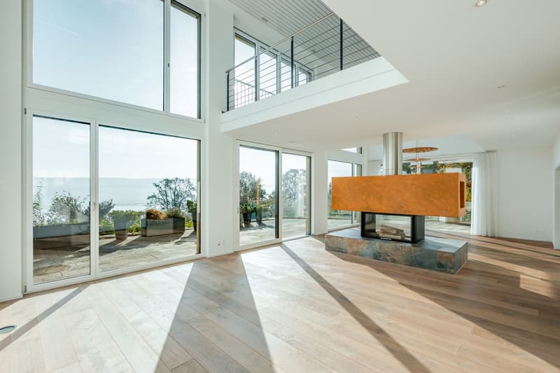 Wohnzimmer mit Kamin