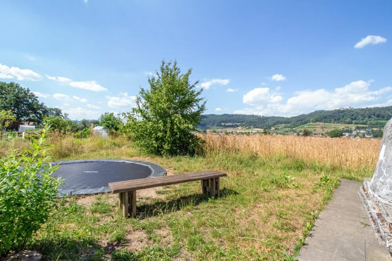 Saniertes und familienfreundliches 5.5 Zimmer Reihen Einfamilienhaus (30)