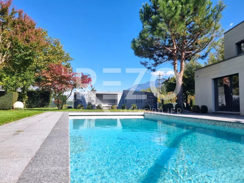 Architect-designed villa with swimming pool and sauna - Fully (1)