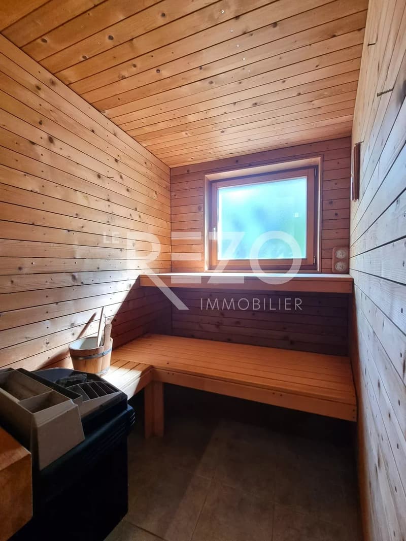 Architect-designed villa with swimming pool and sauna - Fully (12)