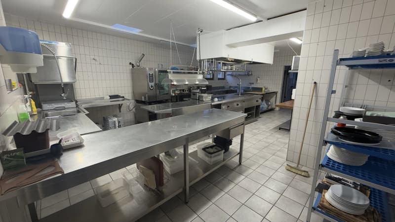 Local commercial à fort potentiel ? Ancien Buffet de la Gare (7)