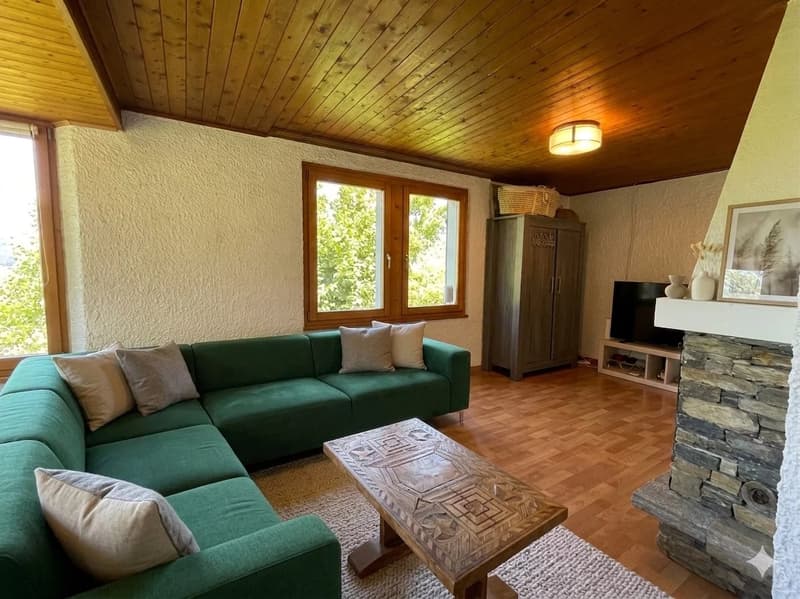 Haus und wunderschöne Grundstücke (2)