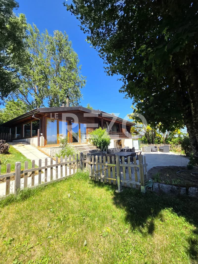 Superbe chalet de 5 pièces, tranquillité absolue et vue panoramique sur le lac (2)