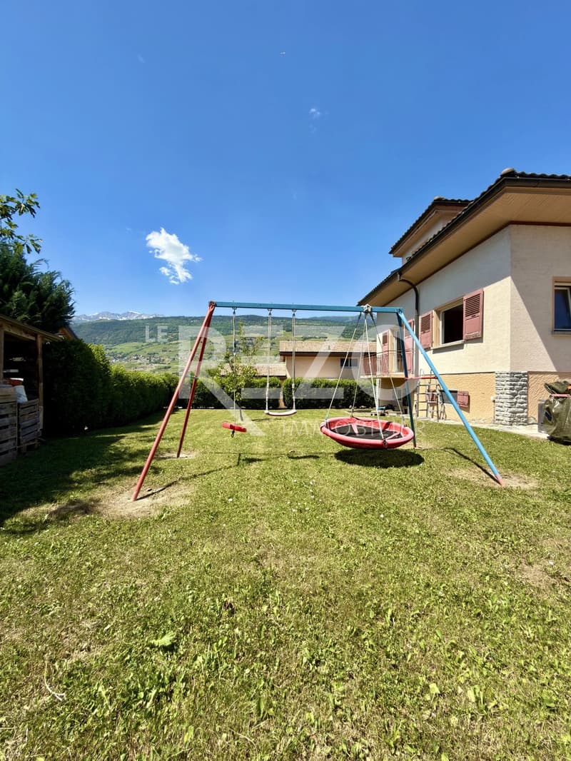 Confortable maison familiale sur grand terrain de 780m2. Réchy. (2)