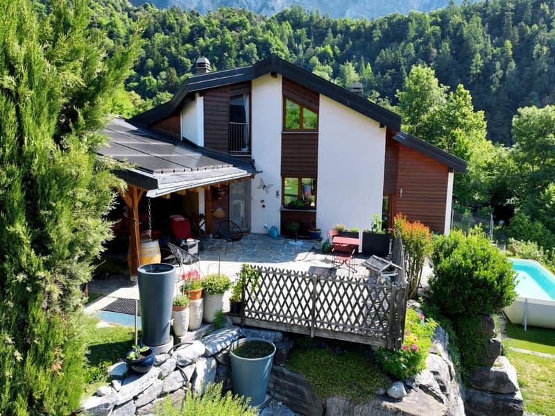 Villa familiale pleine de charme avec terrasse couverte et vue exceptionnelle à Chamoson (2)