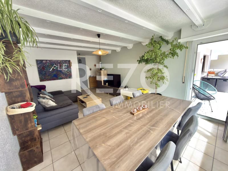 Appartement 4,5 pièces lumineux avec grand balcon exposé plein sud - Grône. (4)