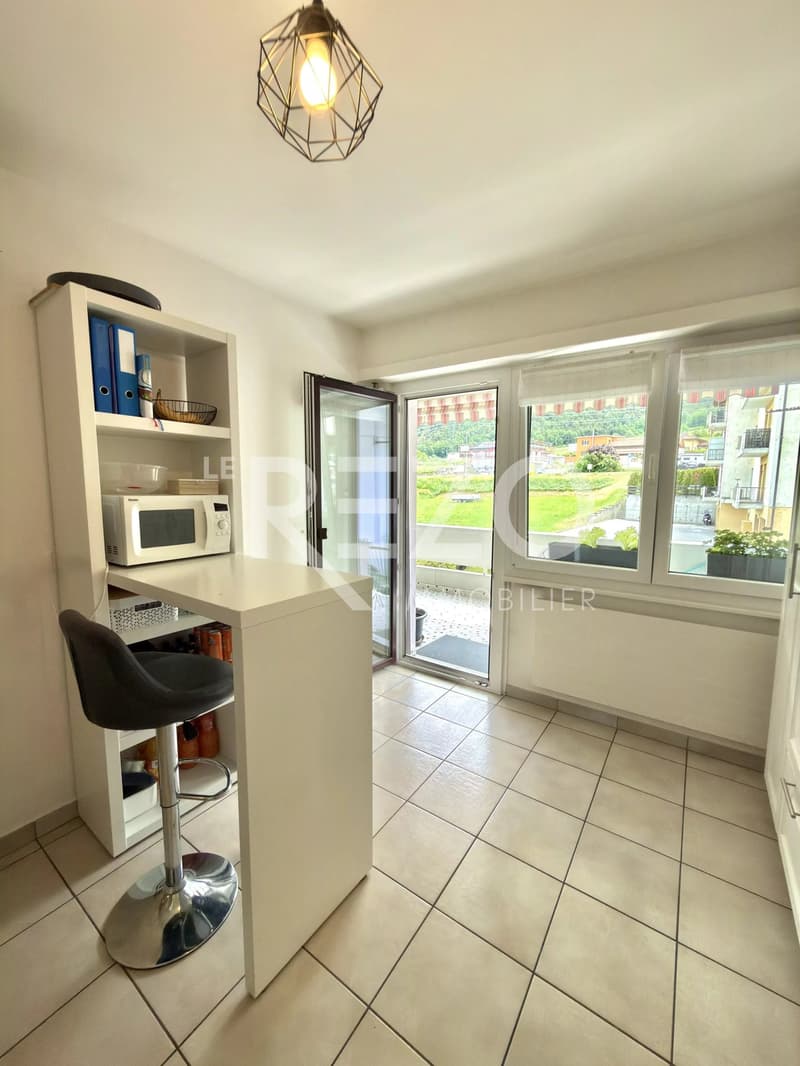 Appartement 4,5 pièces lumineux avec grand balcon exposé plein sud - Grône. (8)