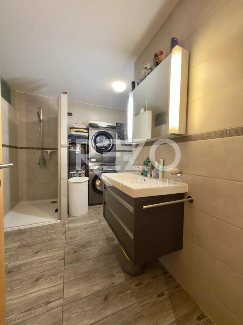Superbe appartement de 3,5p avec grande terrasse, jardin et vue panoramique. SAVIÈSE, VS (11)