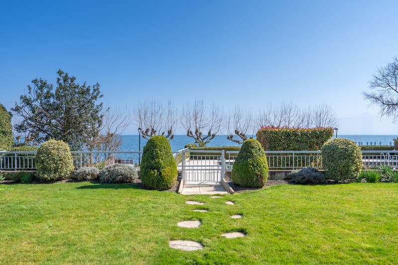 Charmant appartement avec terrasse à proximité immédiate du lac (6)