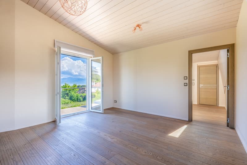 Spacieuse villa avec piscine (2)