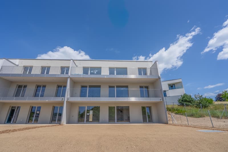 Studio de 41 m2 avec large balcon (4)