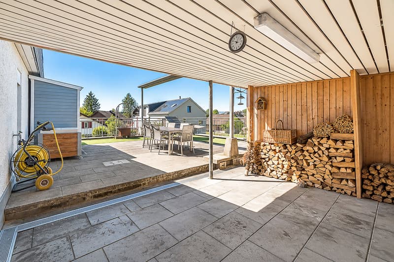 Familienhaus mit Sonnenterrasse und Garten (9)