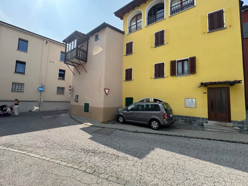 Casa unifamiliare nel nucleo storico di Tesserete (2)