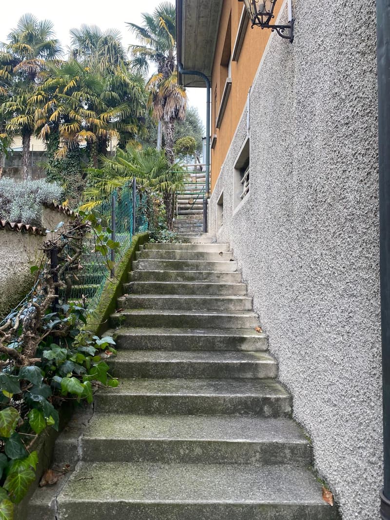 Casa Signorile Ticinese anni '60 da ristrutturare (16)