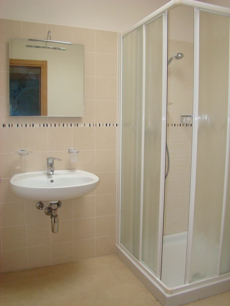Chiasso ampio e luminoso Attico di 4,5 locali, con vista aperta (10)