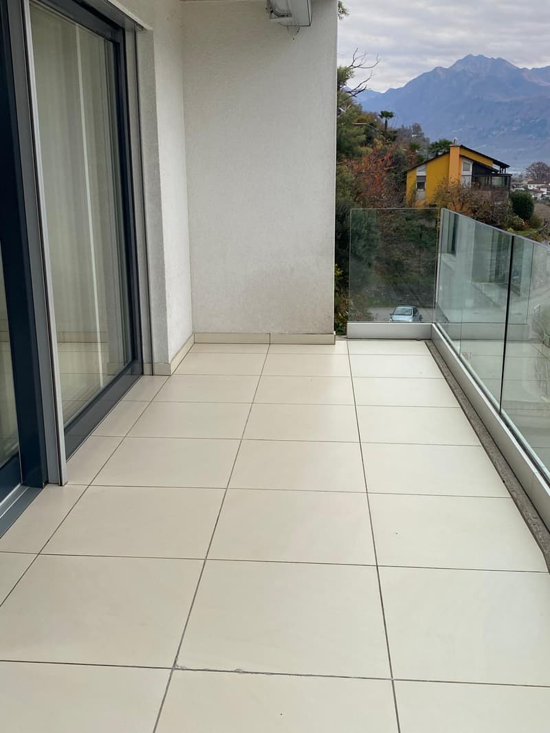 Splendido appartamento di 4.5 locali a Gordola con vista panoramica (10)