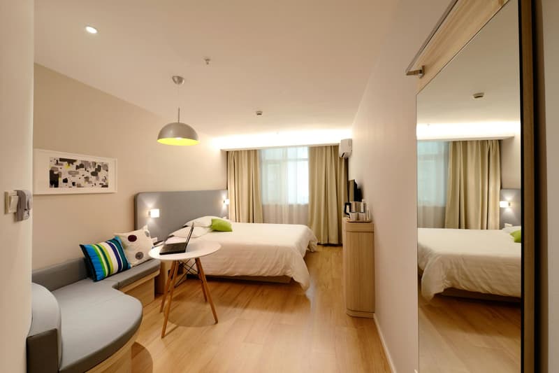 Splendido Appartamento con Vista Lago a Melide (4)